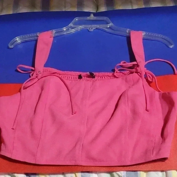 Pretty pink top - Picture 6 of 7